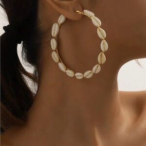 Shell Hoop Earrings